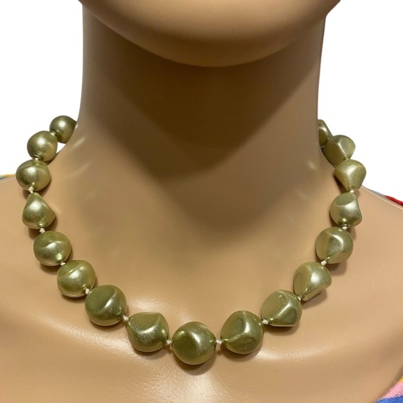 Vintage Gold Green‎ Nugget Bead Necklace Chunky Statement Costume Jewelry - Picture 1 of 4